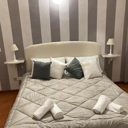 La Perla Di Porcellana Santa Maria Novella Apartment ฟลอเรนซ์ ภายนอก รูปภาพ